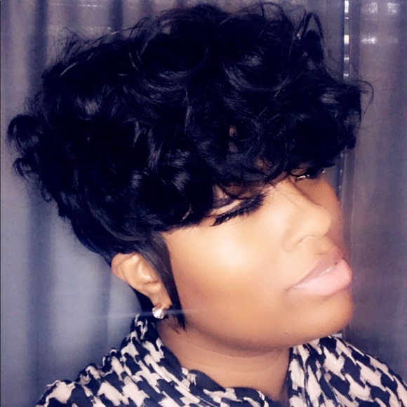 Short wig - Picture 3 of 4